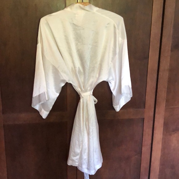 Victoria Secret Robe - Picture 3 of 3